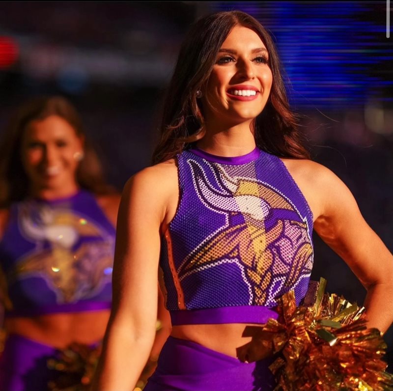 Hennelie Hawes, Doctor of Osteopathic Medicine Program Student cheerleading at NFL
